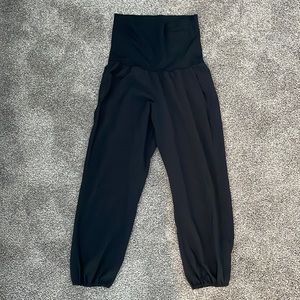 Lululemon Cropped Joggers